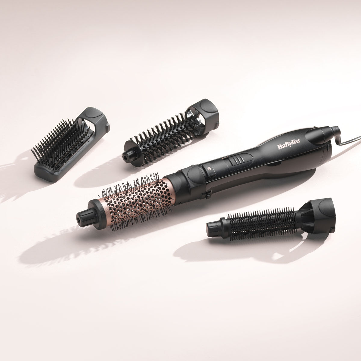 4 muotoilup&auml;&auml;t&auml;